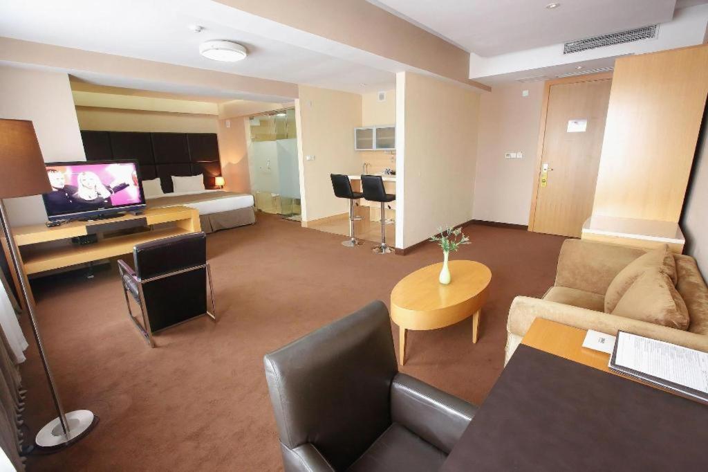 The Corporate Hotel And Convention Centre Ουλάν Μπατόρ Εξωτερικό φωτογραφία
