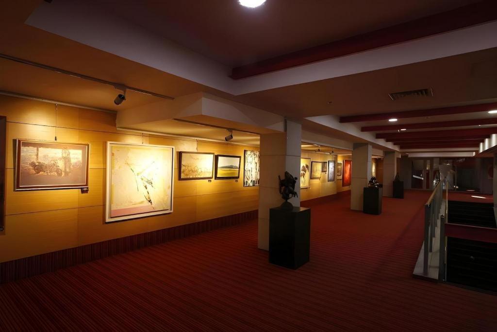 The Corporate Hotel And Convention Centre Ουλάν Μπατόρ Εξωτερικό φωτογραφία