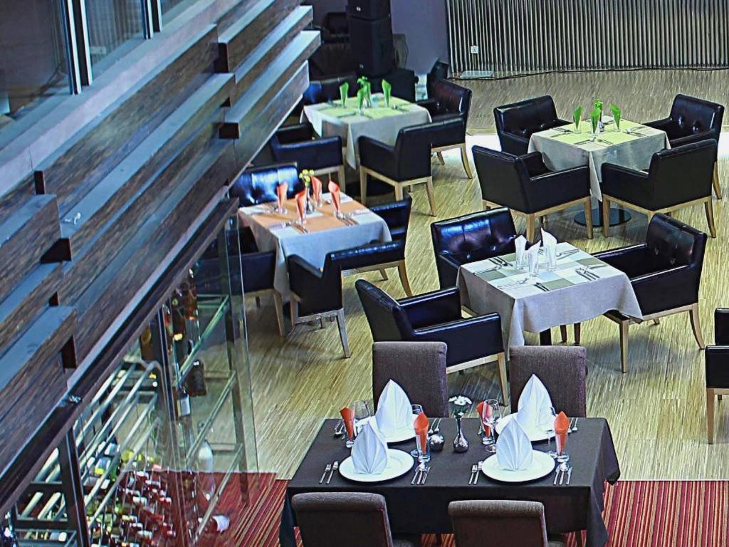 The Corporate Hotel And Convention Centre Ουλάν Μπατόρ Εξωτερικό φωτογραφία